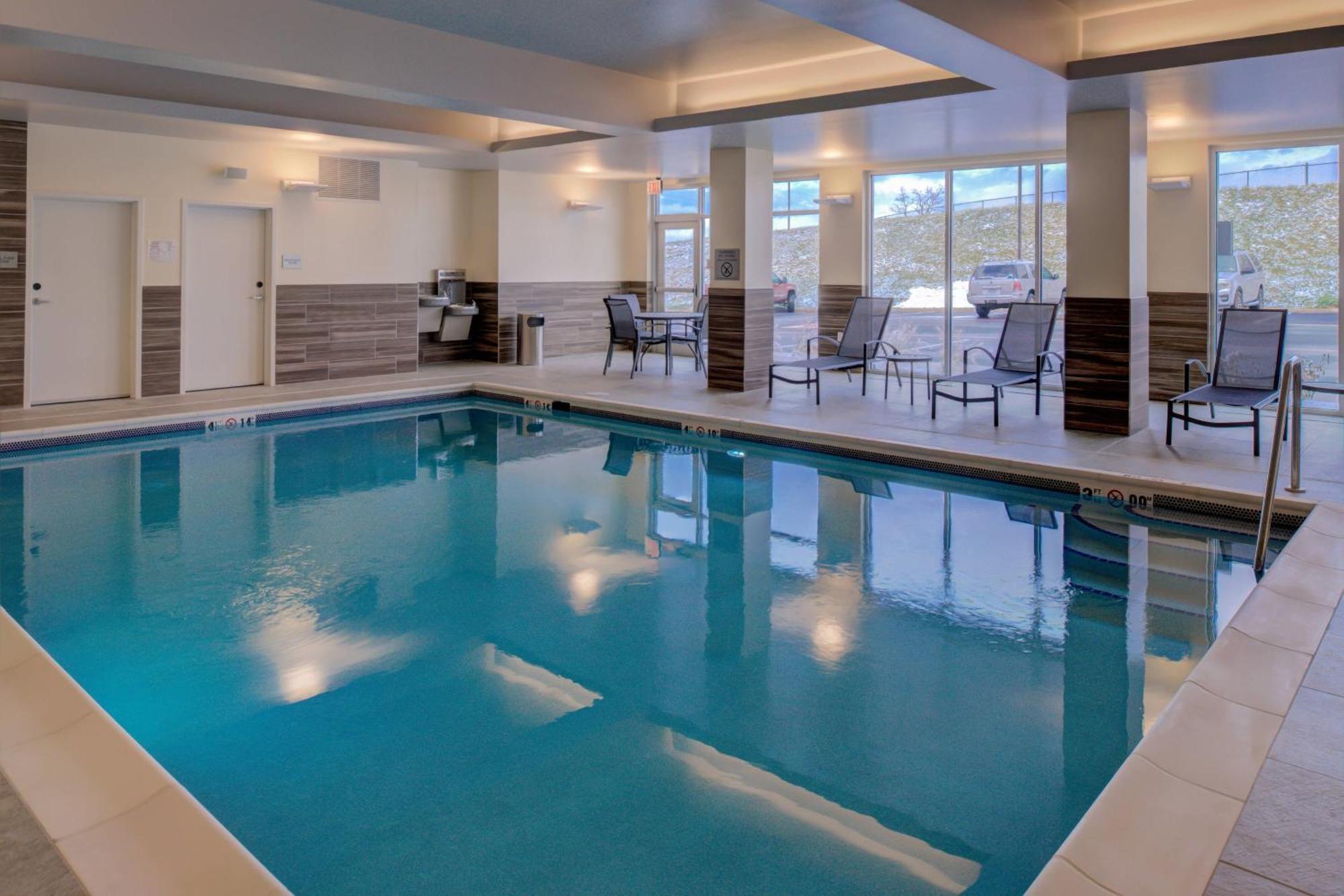 Fairfield Inn & Suites By Marriott Staunton Buitenkant foto