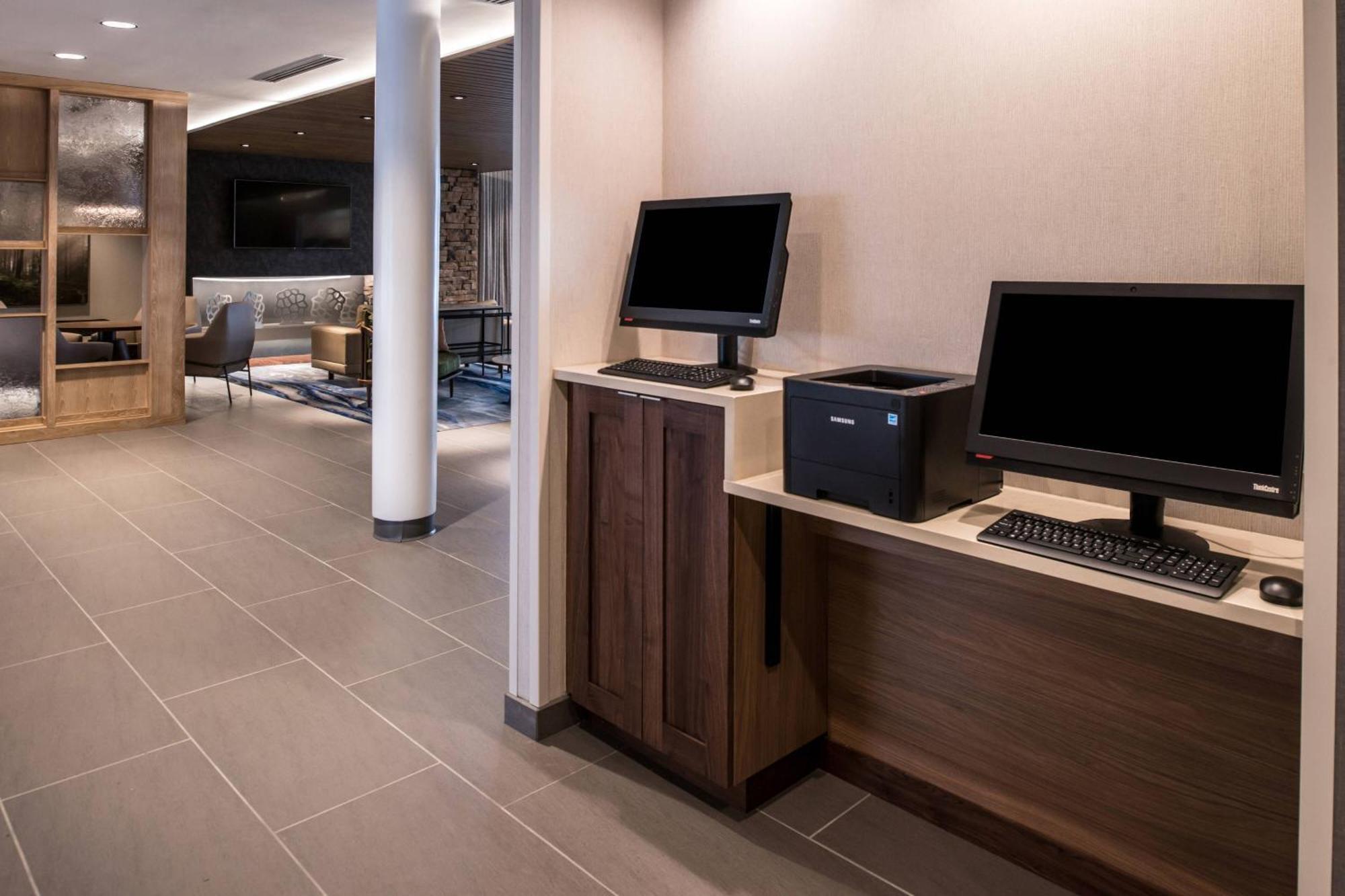 Fairfield Inn & Suites By Marriott Staunton Buitenkant foto